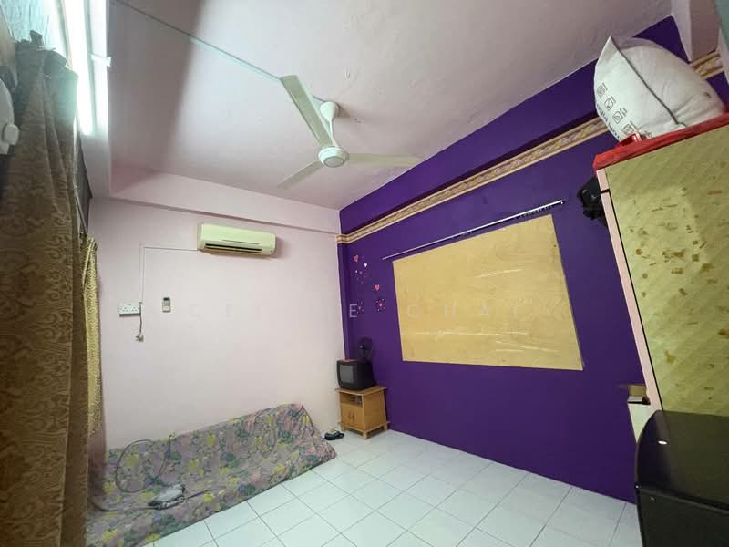 Shop / Office for Sale in Kampung Paya (Kluang) - Celine Chai - Living Room - PropertyGuru.com.my