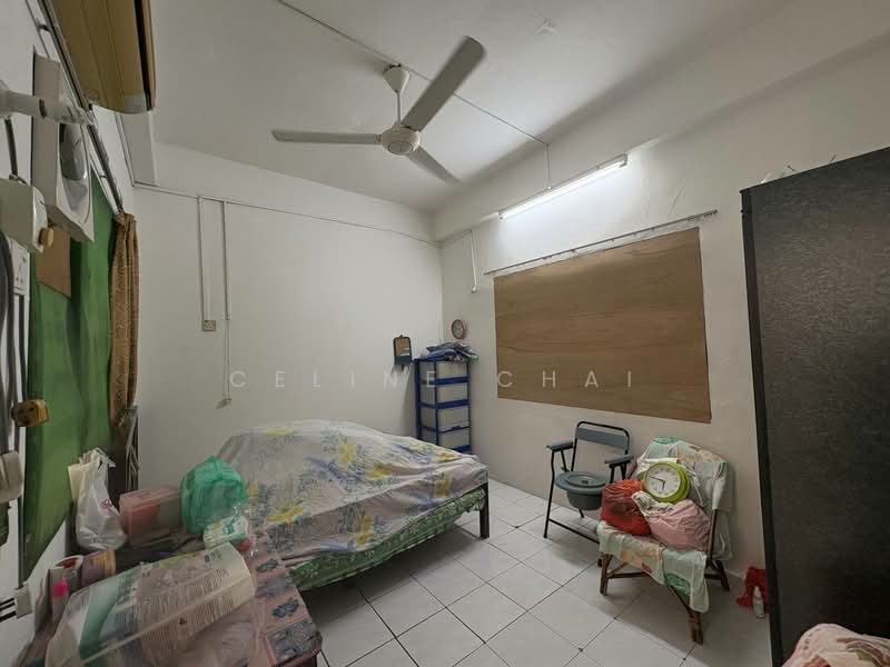 Shop / Office for Sale in Kampung Paya (Kluang) - Celine Chai - Bedroom - PropertyGuru.com.my