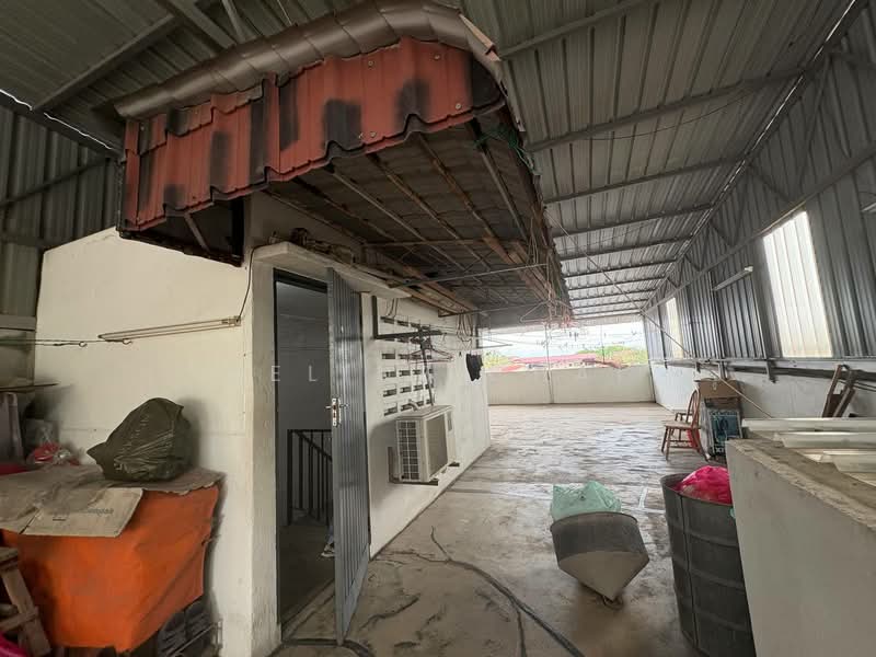 Shop / Office for Sale in Kampung Paya (Kluang) - Celine Chai - Roof - PropertyGuru.com.my