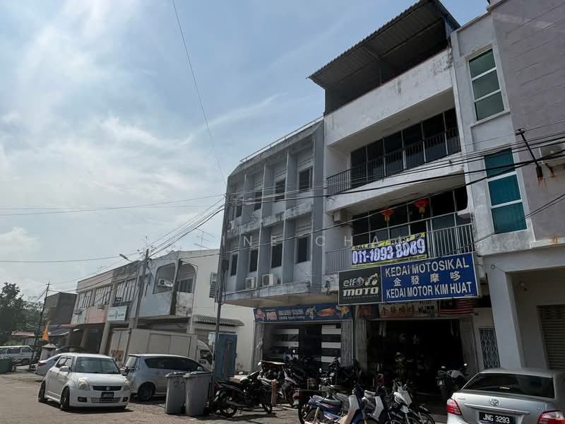 Shop / Office for Sale in Kampung Paya (Kluang) - Celine Chai - PropertyGuru.com.my