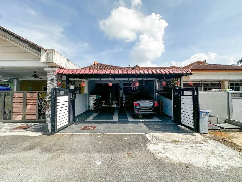 1-storey Terraced House for Sale in Tanjong Duabelas (Selangor) - Azmi . - PropertyGuru.com.my
