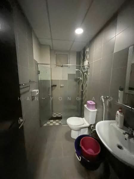Pangsapuri untuk Dijual di Lagenda Tasek Luxurious Suite - Han Yong Ang - Bathroom - PropertyGuru.com.my