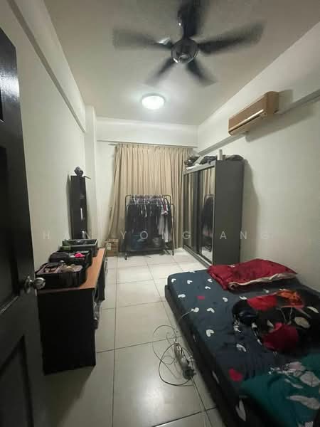 Pangsapuri untuk Dijual di Lagenda Tasek Luxurious Suite - Han Yong Ang - Bedroom - PropertyGuru.com.my