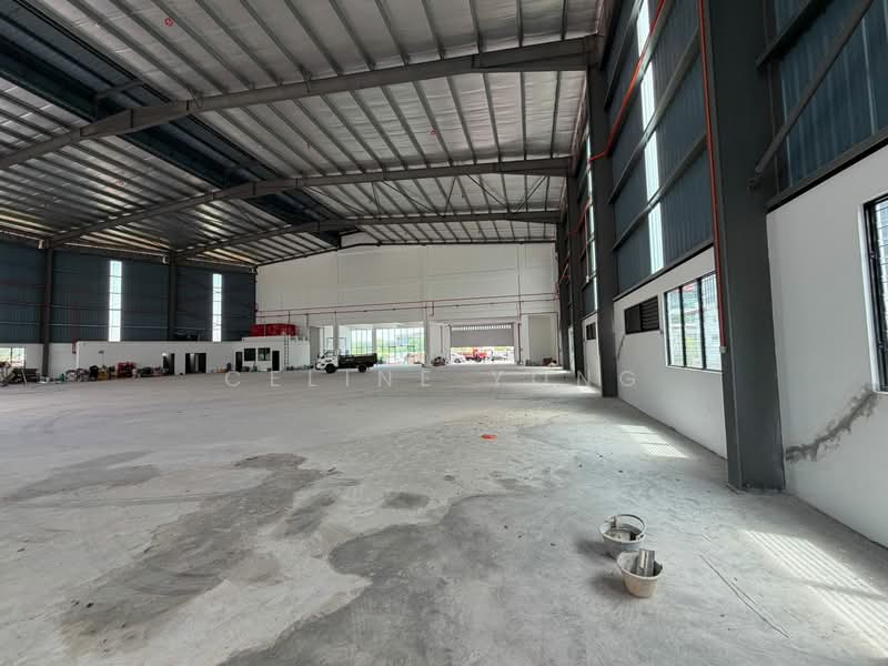 Kilang untuk Dijual di Taman Perindustrian Bukit Serdang (Seri Kembangan) - Celine Yong - Interior - PropertyGuru.com.my