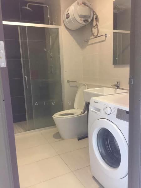 Kondominium untuk Dijual di Amberside @ Country Garden Danga Bay - Alvin Lim - Bathroom - PropertyGuru.com.my