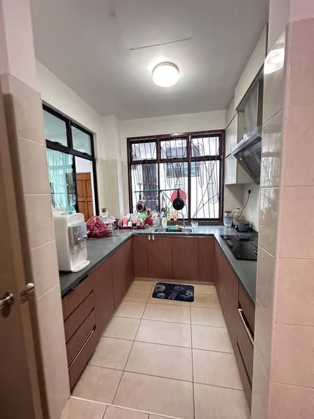Rumah Teres 2 Tingkat untuk Dijual di Taman Laguna (Johor Bahru) - Janet Loh - Kitchen - PropertyGuru.com.my