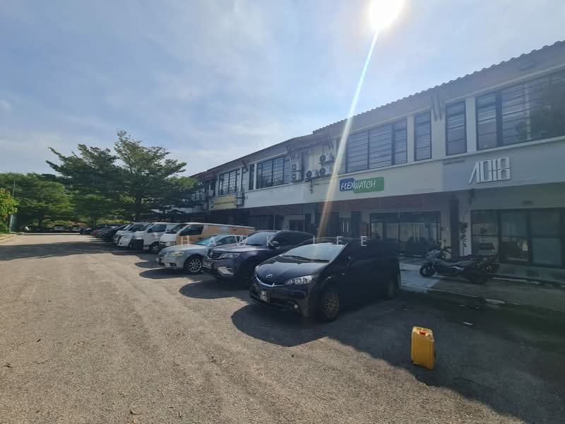 Shop / Office for Rent in Bandar Kinrara Seksyen 6 (Bandar Kinrara) - Hawk Lee - Exterior - PropertyGuru.com.my