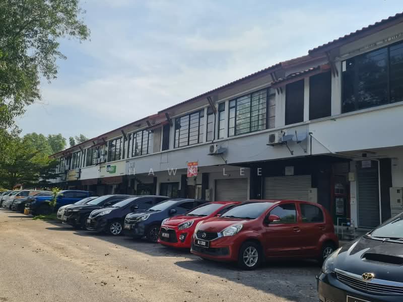 Shop / Office for Rent in Bandar Kinrara Seksyen 6 (Bandar Kinrara) - Hawk Lee - Exterior - PropertyGuru.com.my