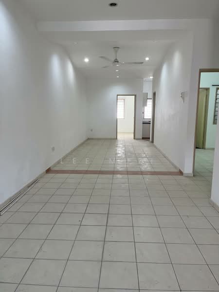 1-storey Terraced House for Sale in Ipoh (Perak) - Lee Muzi - Living Room - PropertyGuru.com.my