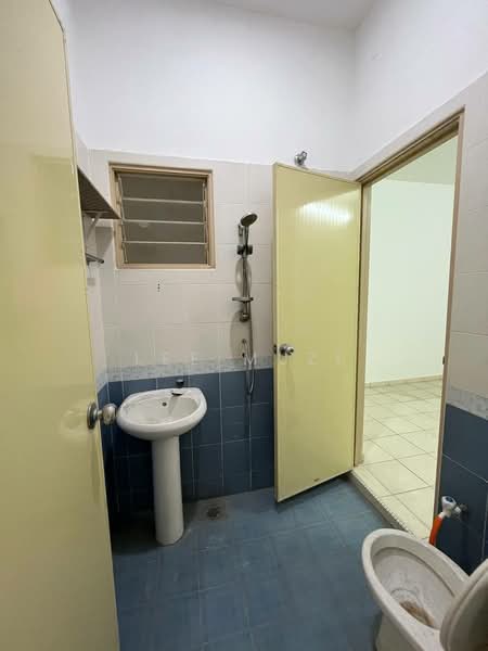 1-storey Terraced House for Sale in Ipoh (Perak) - Lee Muzi - Bathroom - PropertyGuru.com.my