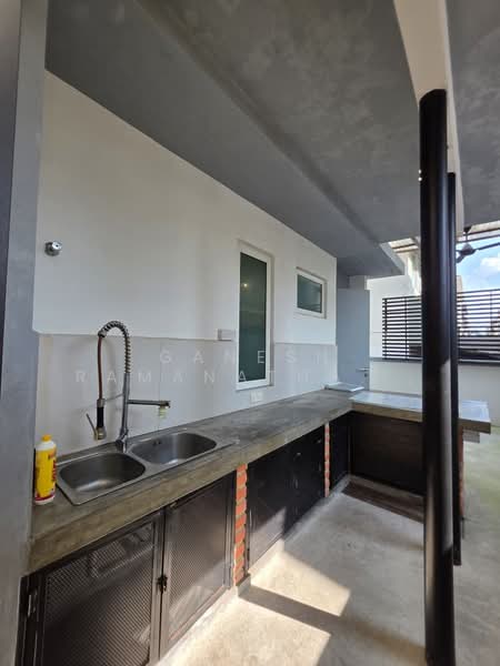 Semi-Detached House for Sale in Bandar Damansara Perdana (Damansara Perdana) - Ganesh Ramanathan (Ganesha) - Kitchen - PropertyGuru.com.my