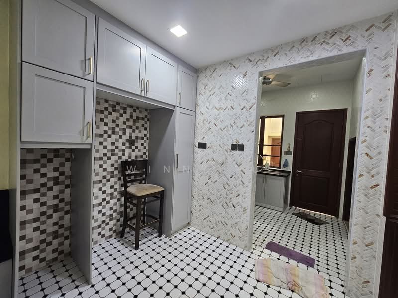 Semi-Detached House for Sale in Bukit Jelutong (Shah Alam) - Winny Su - Kitchen - PropertyGuru.com.my