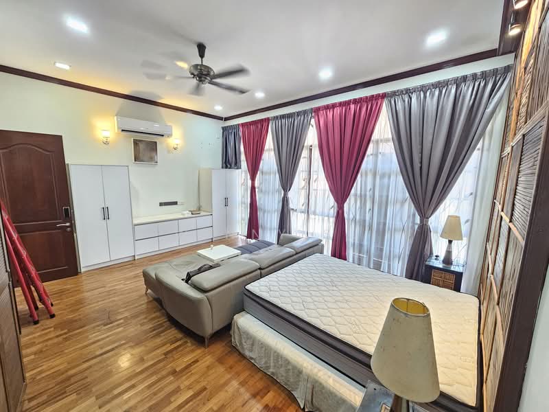 Semi-Detached House for Sale in Bukit Jelutong (Shah Alam) - Winny Su - Bedroom - PropertyGuru.com.my