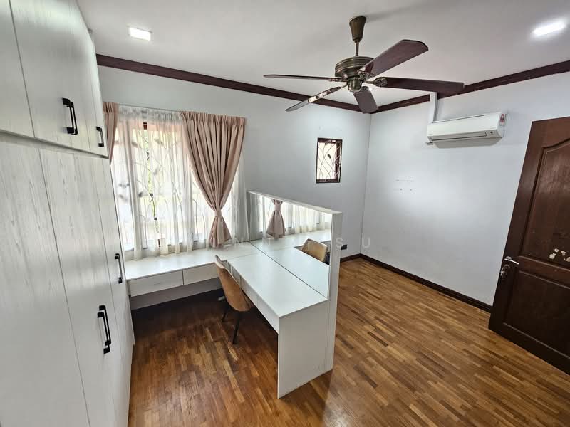 Semi-Detached House for Sale in Bukit Jelutong (Shah Alam) - Winny Su - Bedroom - PropertyGuru.com.my