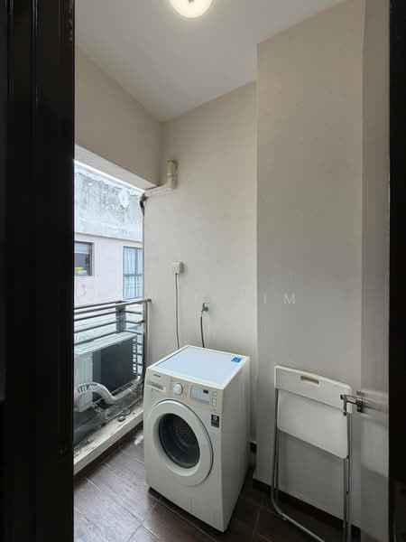 Condominium for Sale at Bay Laurel @ Country Garden Danga Bay - Alvin Lim - Balcony - PropertyGuru.com.my