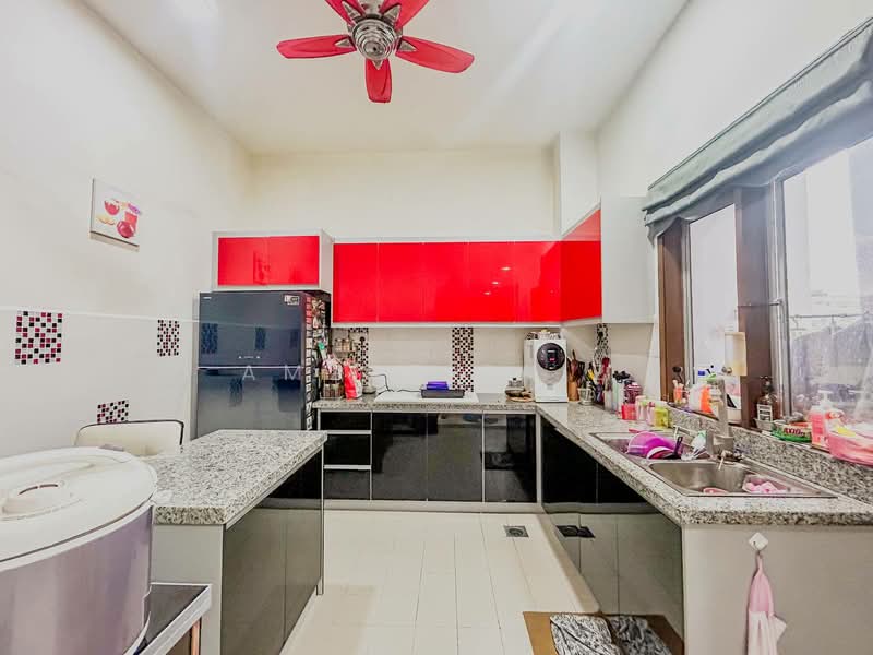 Kondominium untuk Dijual di Embun Residence - Amzar Faiz - Kitchen - PropertyGuru.com.my