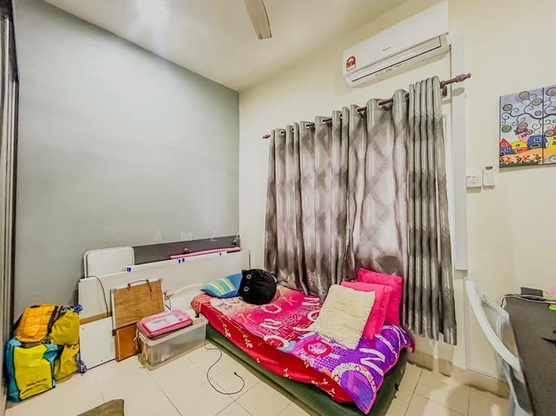 Kondominium untuk Dijual di Embun Residence - Amzar Faiz - Bedroom - PropertyGuru.com.my