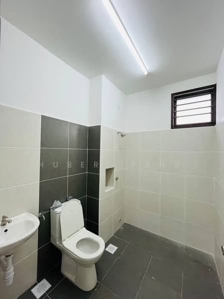 Rumah Teres untuk Disewa di Kota Tinggi (Johor) - Hubert Pang - Bathroom - PropertyGuru.com.my