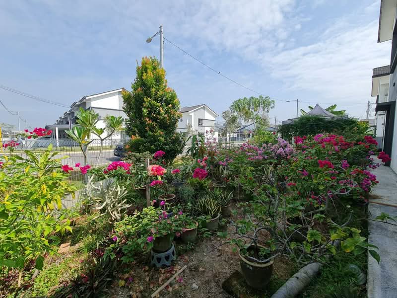 Terraced House for Sale in Kuala Selangor (Selangor) - Nurain . - Exterior - PropertyGuru.com.my