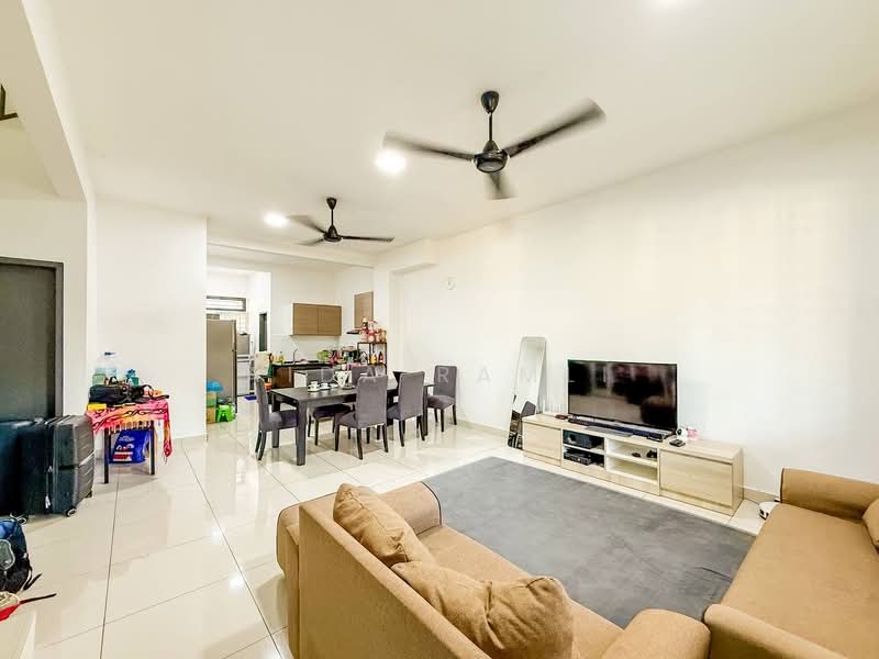 2-storey Terraced House for Sale in Alam Sari (Bangi) - Aida Ramli - Living Room - PropertyGuru.com.my