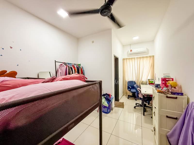 2-storey Terraced House for Sale in Alam Sari (Bangi) - Aida Ramli - Bedroom - PropertyGuru.com.my