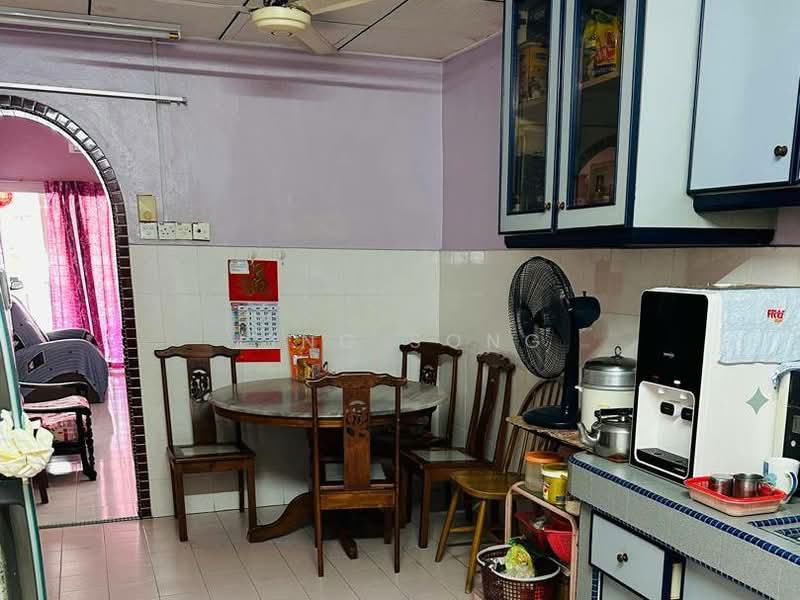 1-storey Terraced House for Sale in Taman Melaka Jaya (Batu Berendam) - King Song - PropertyGuru.com.my