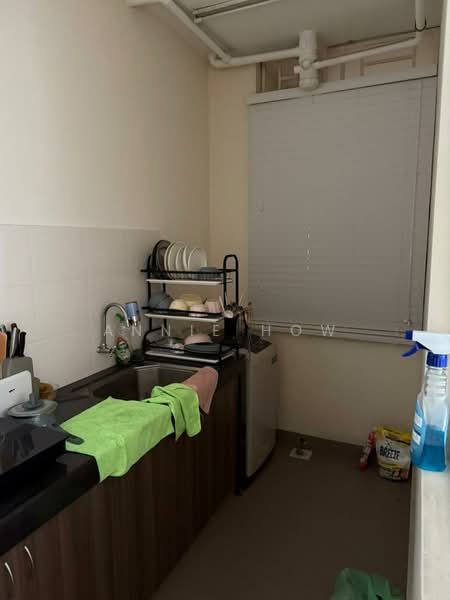 Servis Apartment untuk Disewa di Platinum Lake PV 21 - Annie How - Kitchen - PropertyGuru.com.my