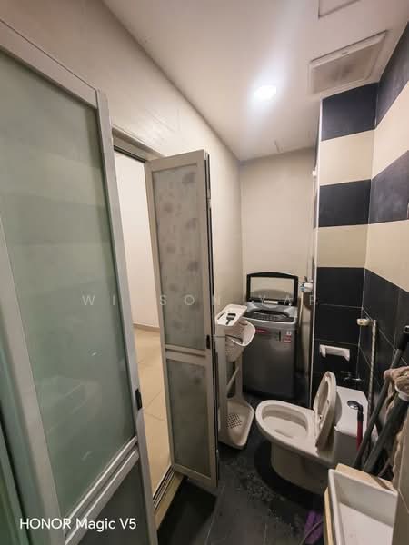 Servis Apartment untuk Dijual di D'Secret Garden (Pangsapuri Kempas Indah) - Winson Yap - Bathroom - PropertyGuru.com.my