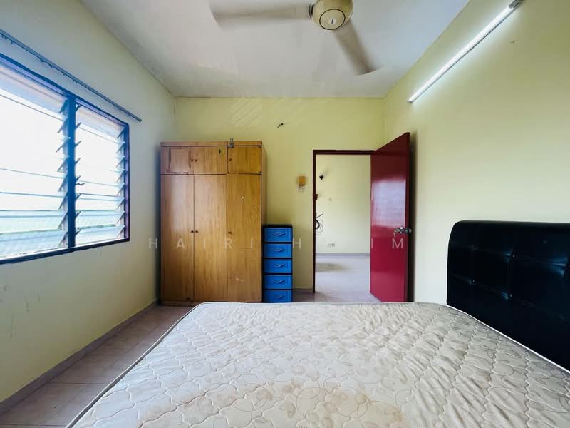 Flat for Rent at Rumah Pangsa Nilam Sari - Hairi Halim - PropertyGuru.com.my