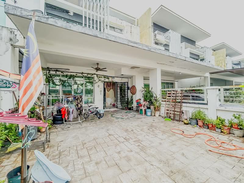 2-storey Terraced House for Sale in Puncak Alam (Selangor) - Amzar Faiz - Exterior - PropertyGuru.com.my