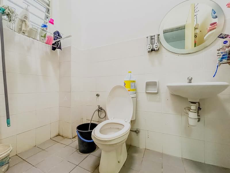 2-storey Terraced House for Sale in Puncak Alam (Selangor) - Amzar Faiz - Bathroom - PropertyGuru.com.my