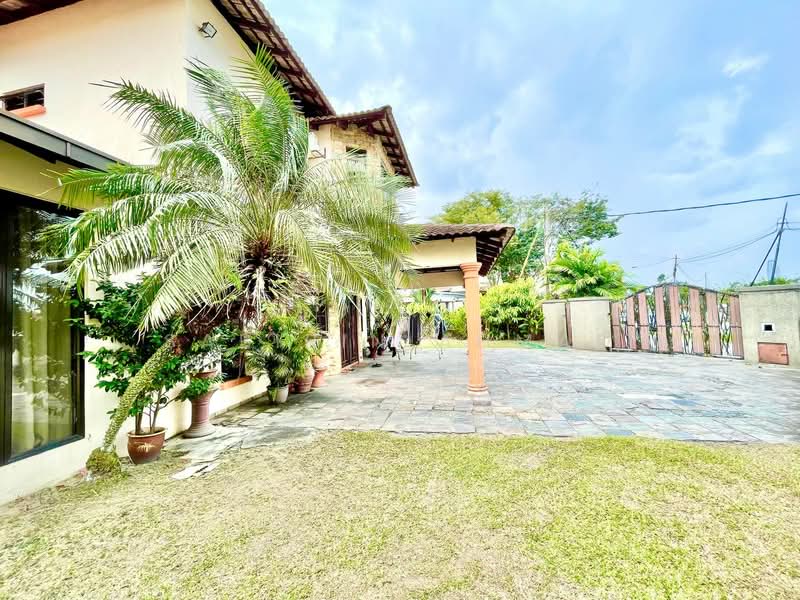 Bungalow for Sale in Kampung Tunku (Petaling Jaya) - Sabirin Ahmad - Exterior - PropertyGuru.com.my