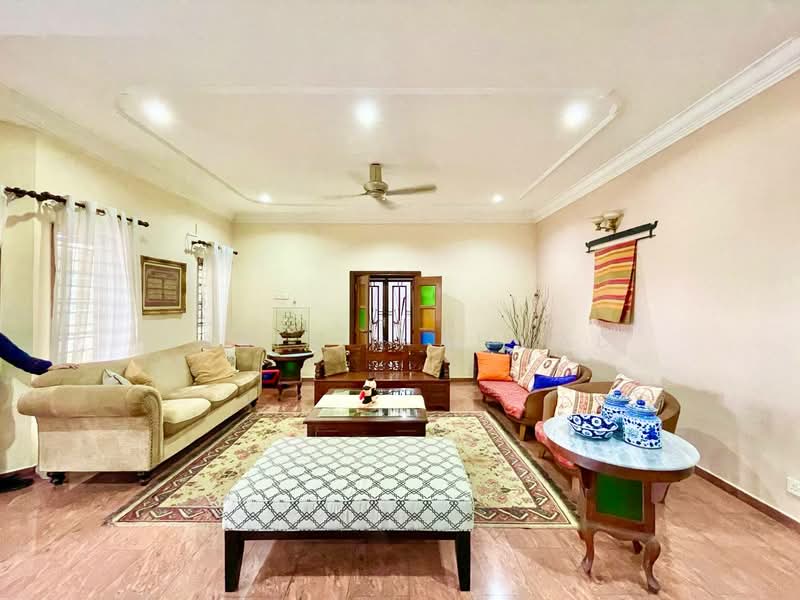 Bungalow for Sale in Kampung Tunku (Petaling Jaya) - Sabirin Ahmad - Living Room - PropertyGuru.com.my