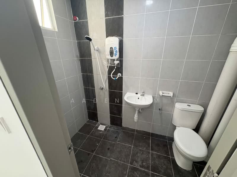 Apartment for Rent at Idaman Melur @ Cybersouth - Aaden Lim - Bathroom - PropertyGuru.com.my