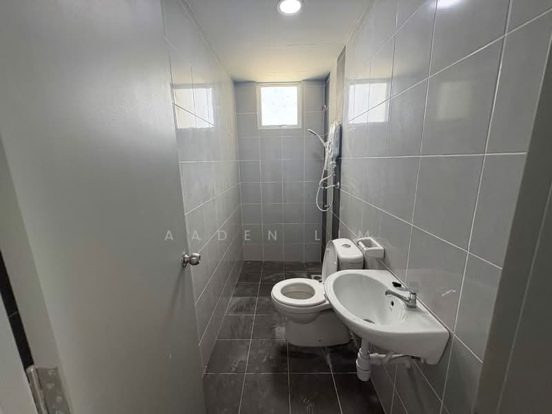 Apartment for Rent at Idaman Melur @ Cybersouth - Aaden Lim - Bathroom - PropertyGuru.com.my