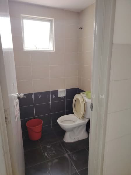 Kedai / Pejabat untuk Dijual di Shah Alam (Selangor) - Vivien Thum - Bathroom - PropertyGuru.com.my