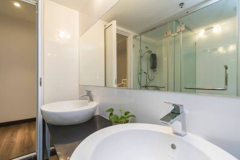Servis Apartment untuk Disewa di Maritime Suite - Shirley Teh - Bathroom - PropertyGuru.com.my