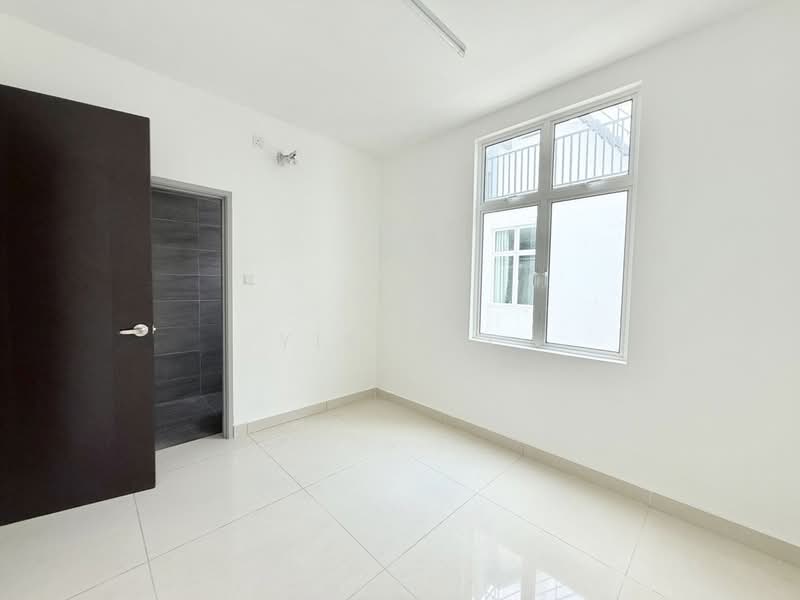 Rumah Kluster untuk Dijual di Mutiara Rini (Skudai) - Yik Tat - PropertyGuru.com.my