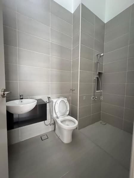 Rumah Berkembar untuk Dijual di Taman Ekoflora (Johor Bahru) - Venica For - Bathroom - PropertyGuru.com.my