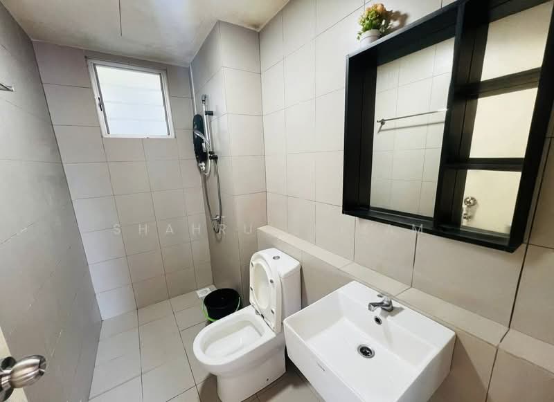 Condominium for Sale at Lakefront Homes - Shahrul Nizam - Bathroom - PropertyGuru.com.my