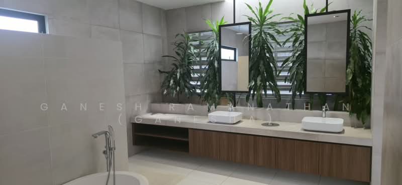 Semi-Detached House for Rent in Bandar Damansara Perdana (Damansara Perdana) - Ganesh Ramanathan (Ganesha) - Bathroom - PropertyGuru.com.my