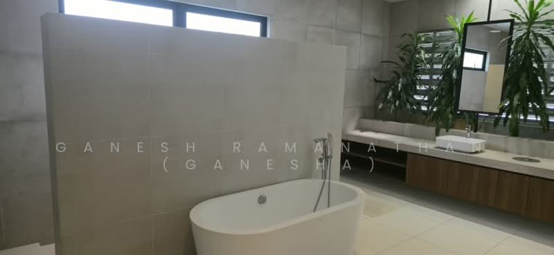 Semi-Detached House for Rent in Bandar Damansara Perdana (Damansara Perdana) - Ganesh Ramanathan (Ganesha) - Bathroom - PropertyGuru.com.my