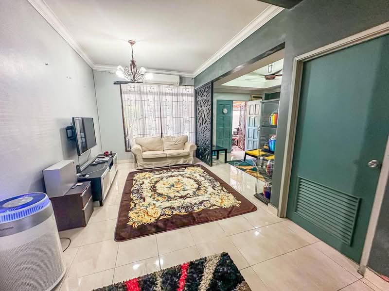 Rumah Teres 2 Tingkat untuk Dijual di Seksyen 33 (Shah Alam) - Aliff Iqbal - PropertyGuru.com.my