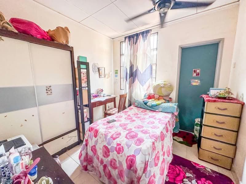 Rumah Teres 2 Tingkat untuk Dijual di Seksyen 33 (Shah Alam) - Aliff Iqbal - PropertyGuru.com.my