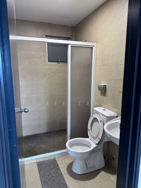 Service Residence for Sale at Kuchai Avenue - Jeff Tan - Bathroom - PropertyGuru.com.my