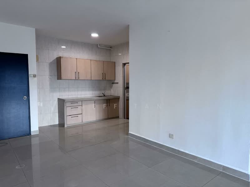 Service Residence for Sale at Kuchai Avenue - Jeff Tan - Kitchen - PropertyGuru.com.my
