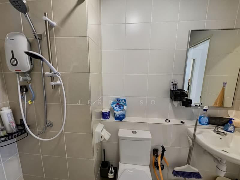 Kondominium untuk Disewa di Havana Beach Residences - Jerry So - Bathroom - PropertyGuru.com.my