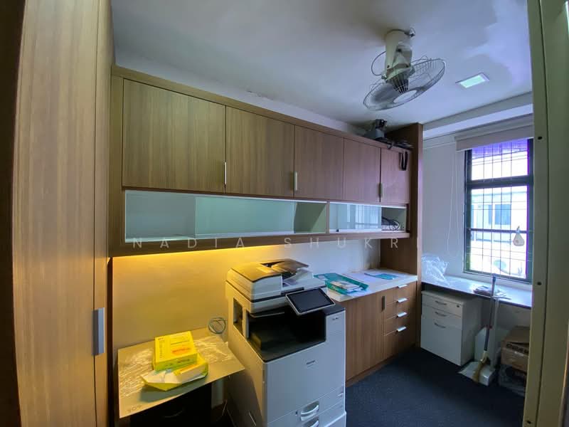 Office for Sale in Seksyen 13 (Shah Alam) - Nadia Shukri - Study - PropertyGuru.com.my