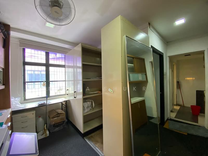 Office for Sale in Seksyen 13 (Shah Alam) - Nadia Shukri - Interior - PropertyGuru.com.my