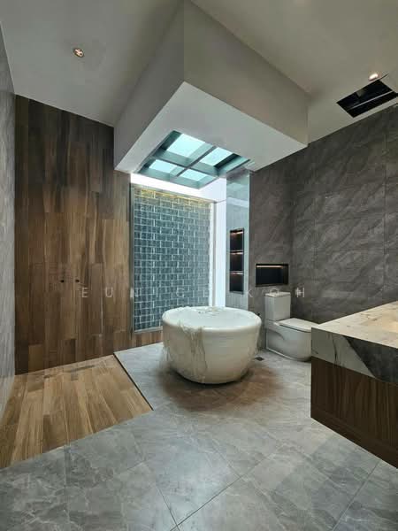 Semi-Detached House for Sale in Johor Bahru (Johor) - Eunice Koh - Bathroom - PropertyGuru.com.my